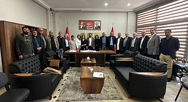 Kars CHP'de görev dağılımı yapıldı
