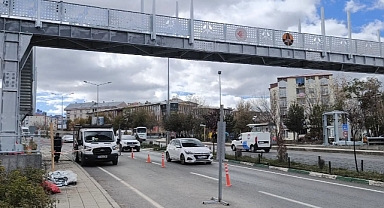 Bozkuş’un Yıktığını Karayolları Yeniden Yapıyor