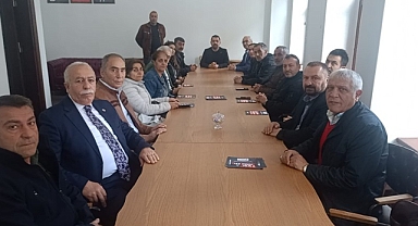 Kars’ta emek ve meslek örgütlerinden CHP’ye destek ziyareti yaptı