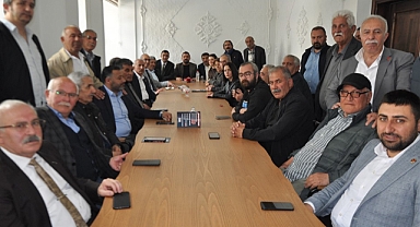 Kars’ta ki CHP’li kurultay delegeleri noterde imza verdi