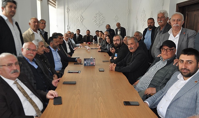 Kars’ta ki CHP’li kurultay delegeleri noterde imza verdi