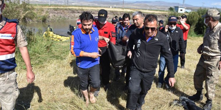Kars Çayı'nda kaybolan çocukların cansız bedenleri bulundu