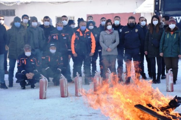 Kars’ta Afet Bilinci ve Yangın Eğitimi verildi