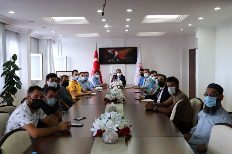 Kars’ta Veteriner hekimlerin yaşadığı sorunlar masaya yatırıldı